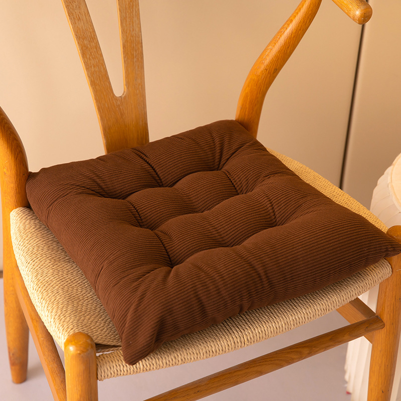 Jastuk za stolicu Merciful tao, poliesterski materijal, punjenje od poliesterskih vlakana, jednofarbni uzorak, mogućnost prilagodbe