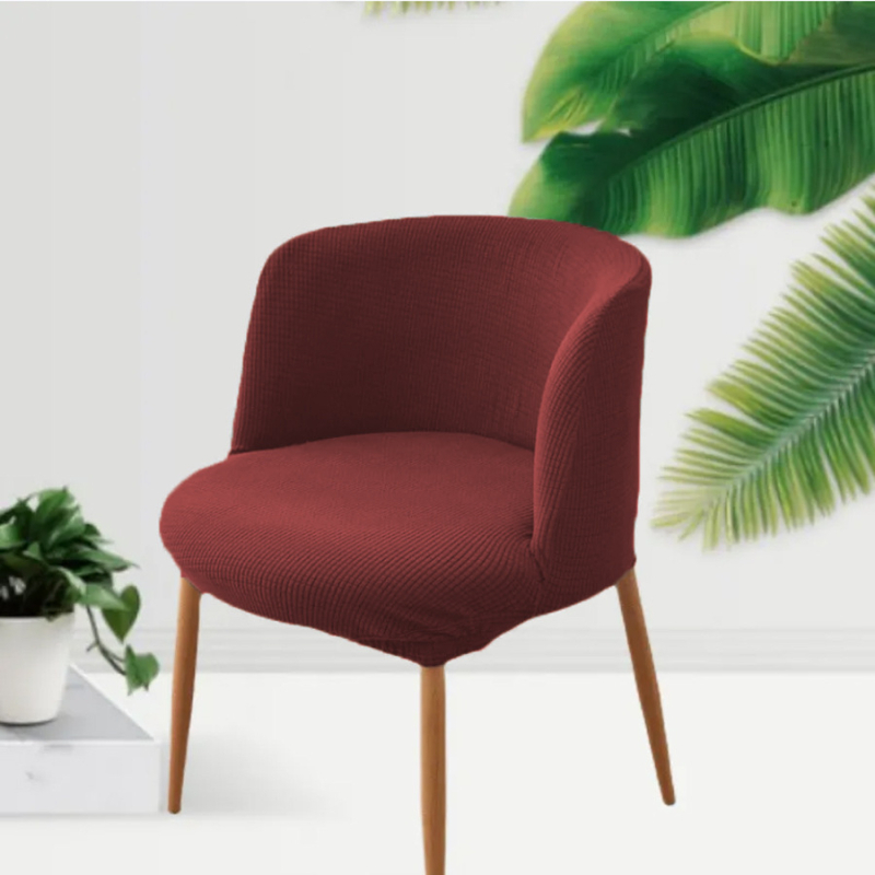 Покривал за стол за хранене от полиестер, профилиран дизайн, кареобразен принт, модерен стил, устойчив на износване и прах