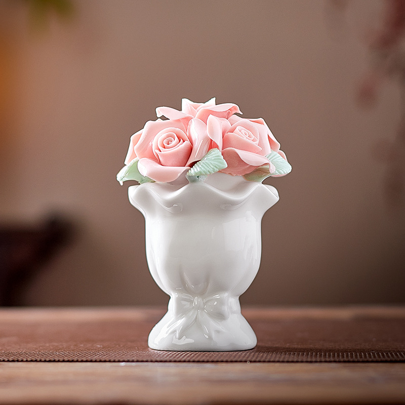 Kerámiás viráztartó váza macskás és nyuszi figurákkal — porcelán; Márka Fruit; Kategória: Állatok; Stílus: modern minimalizmus