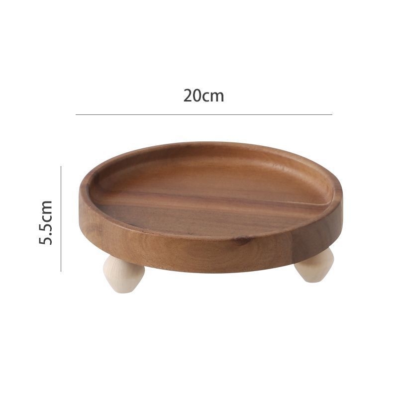 Koka trauks tējas tasēm, kafes piederumiem, rotaslietām un augļiem – ķīniešu stilā galda piederumi