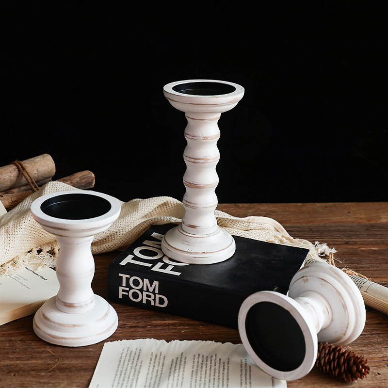 Medinė žvakidė su romėniška kolona, šiuolaikiškas minimalistinis stilius, namų dekorui ir stalinių nuotraukų rekvizitui