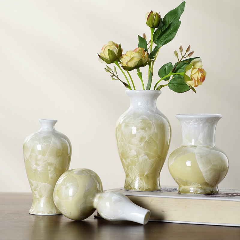 Vază din ceramică glazurată – stil modern minimalist, potrivită pentru aranjamente hidroponice în living.