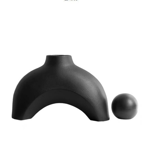 Geometrijska keramička vaza, moderni minimalistički stil (Materijal: keramika; Brend: Jade Jane; Kategorija: Geometrijski oblik; Pakiranje: kartonska ambalaža; Stil: modern i minimalistički)