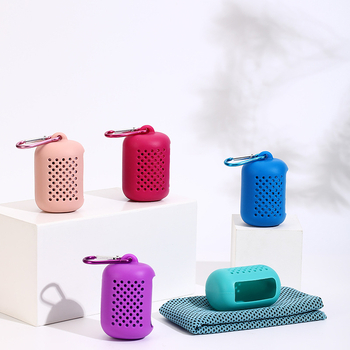 Atvėsinantis sporto rankšluostis – poliesteris, AB siūlai, 5–10 s absorbicija, logotipo spausdinimas galimas