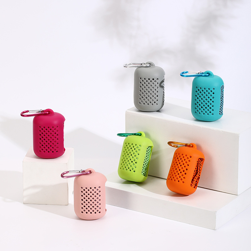 Atvėsinantis sporto rankšluostis – poliesteris, AB siūlai, 5–10 s absorbicija, logotipo spausdinimas galimas