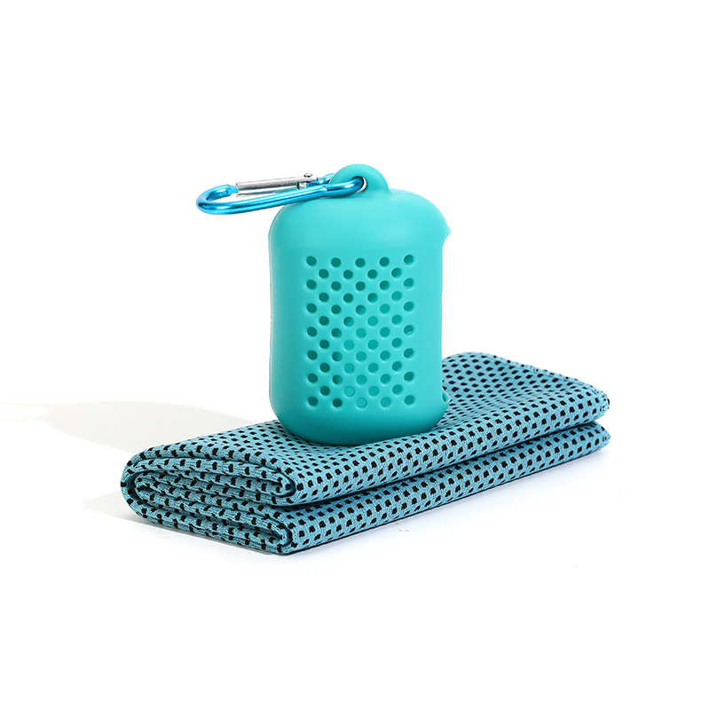 Atvėsinantis sporto rankšluostis – poliesteris, AB siūlai, 5–10 s absorbicija, logotipo spausdinimas galimas