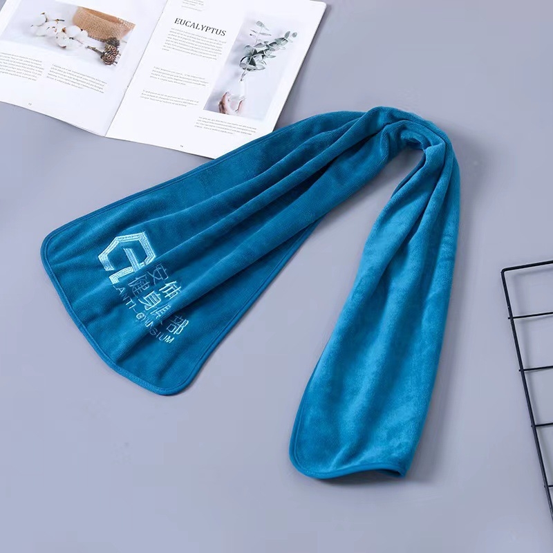 Veido valymo ir grožio rankšluostis — superfininės pluoštos, siuvimo kraštas, AB siūlai, 21 siūlų, 400 g