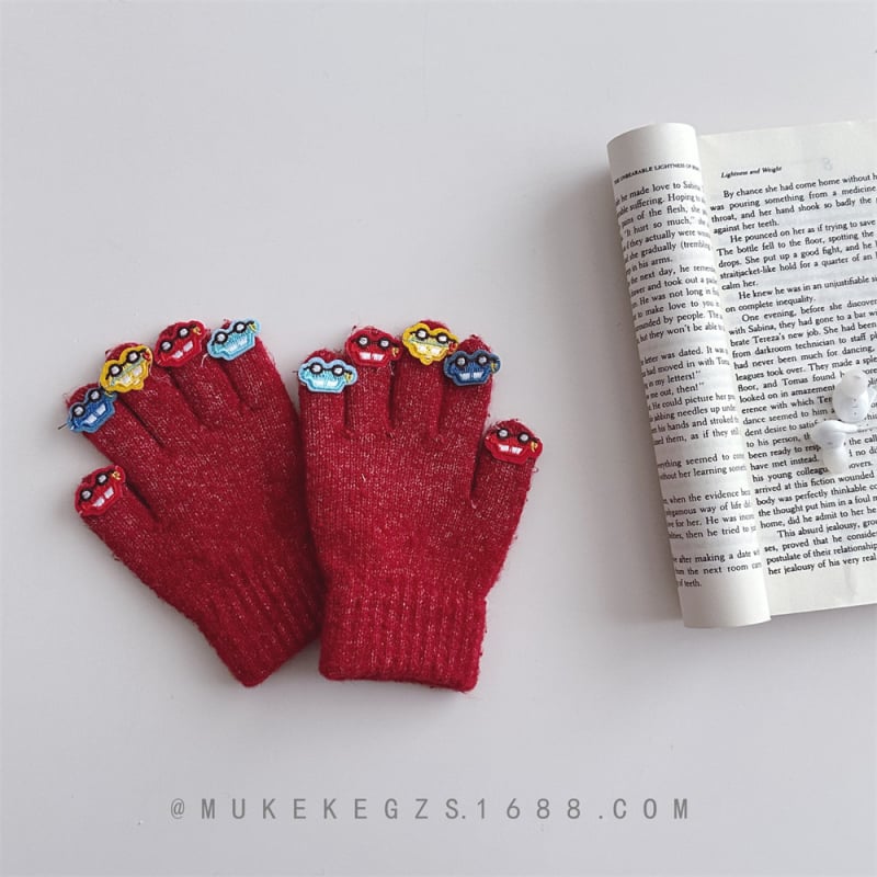 Bērnu piecu pirkstu cimdi stilā Ins Blogger, adīti ar atdalītiem pirkstiem, akrila šķiedra, ziemas siltums, vecuma grupā 4–9 gadi