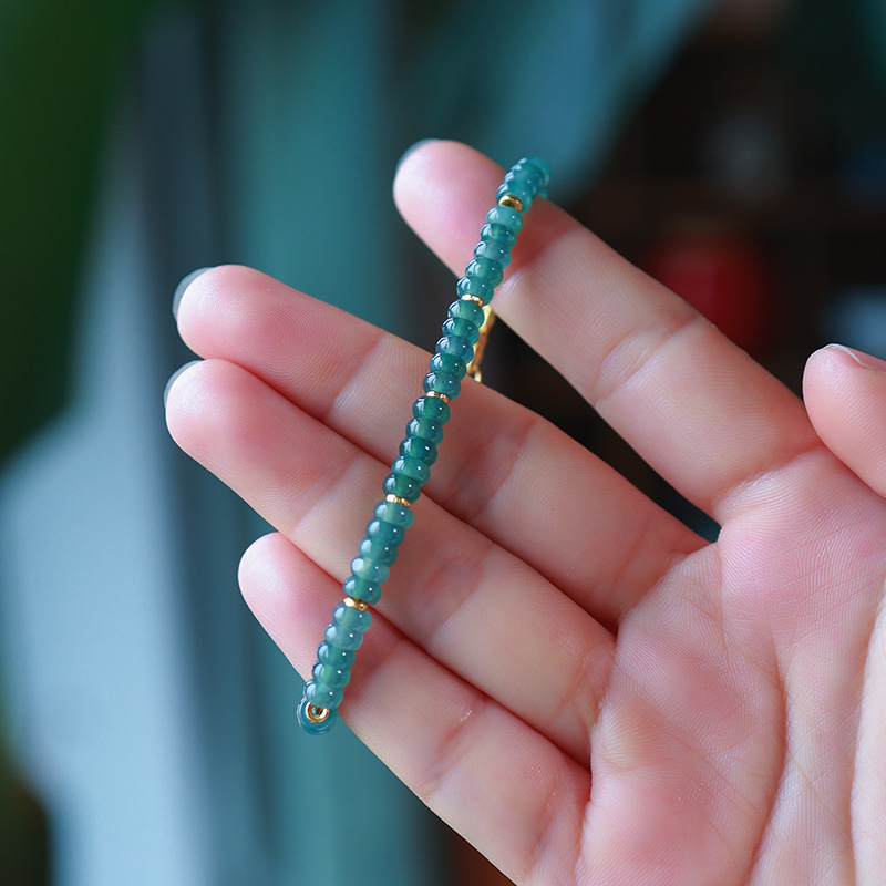 Jádeit abaku-gyöngyökből álló karkötő, jéghatású fény, 925-ös ezüst, kínai stílusban