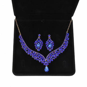 Set ogrlice i naušnica za nevjestu (Materijal: legura; Obrada: dijamantni završni sloj; Stil: kapljičast oblik; Lanac: krstasti lanac; Privjesak: rhinestone)