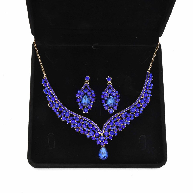 Set ogrlice i naušnica za nevjestu (Materijal: legura; Obrada: dijamantni završni sloj; Stil: kapljičast oblik; Lanac: krstasti lanac; Privjesak: rhinestone)