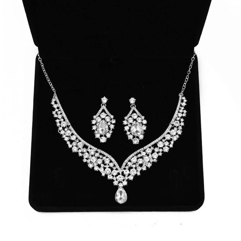 Set ogrlice i naušnica za nevjestu (Materijal: legura; Obrada: dijamantni završni sloj; Stil: kapljičast oblik; Lanac: krstasti lanac; Privjesak: rhinestone)