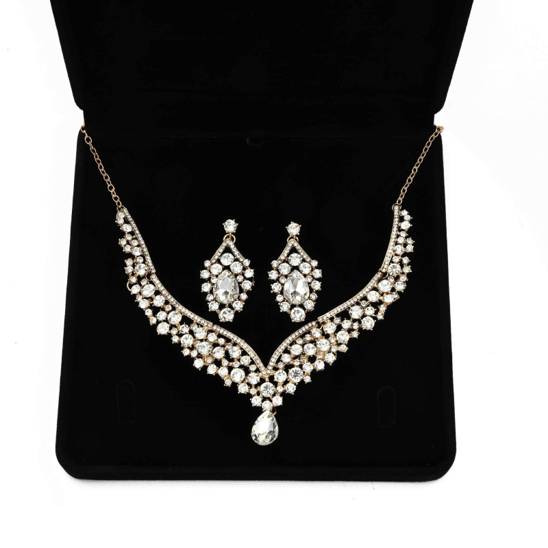 Set ogrlice i naušnica za nevjestu (Materijal: legura; Obrada: dijamantni završni sloj; Stil: kapljičast oblik; Lanac: krstasti lanac; Privjesak: rhinestone)