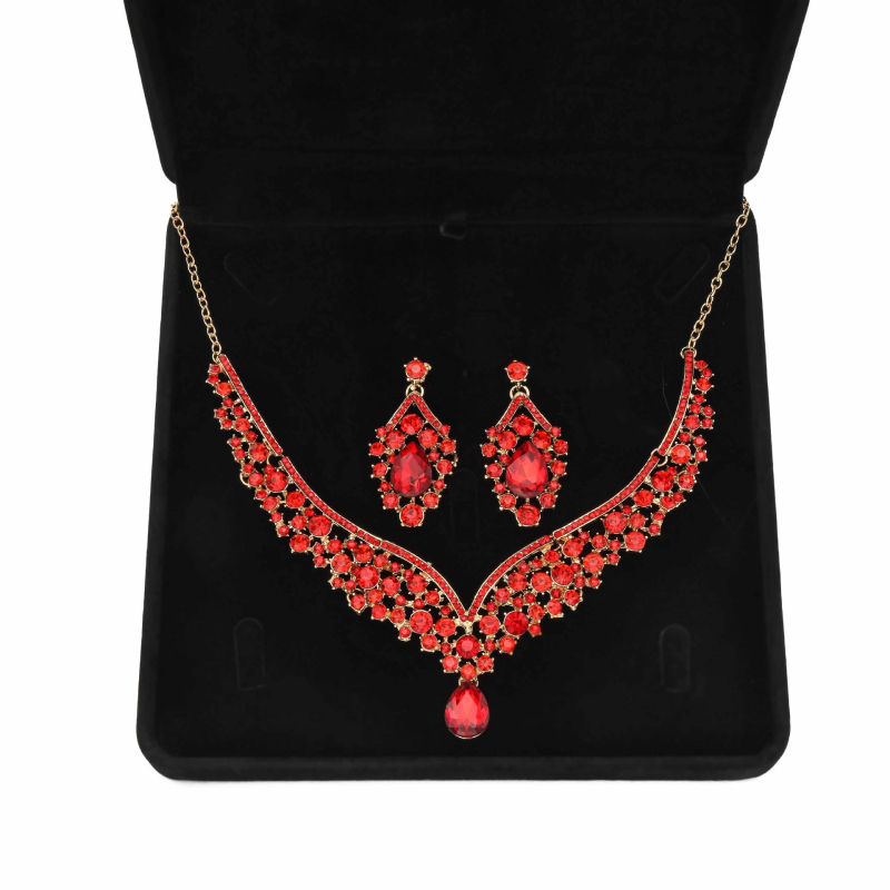 Set ogrlice i naušnica za nevjestu (Materijal: legura; Obrada: dijamantni završni sloj; Stil: kapljičast oblik; Lanac: krstasti lanac; Privjesak: rhinestone)