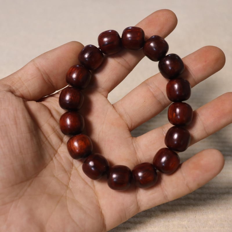 Meeste roosipuu käevõru, 20 helmest Pixiu, vask lisandid, kaasaegne minimalistlik stiil