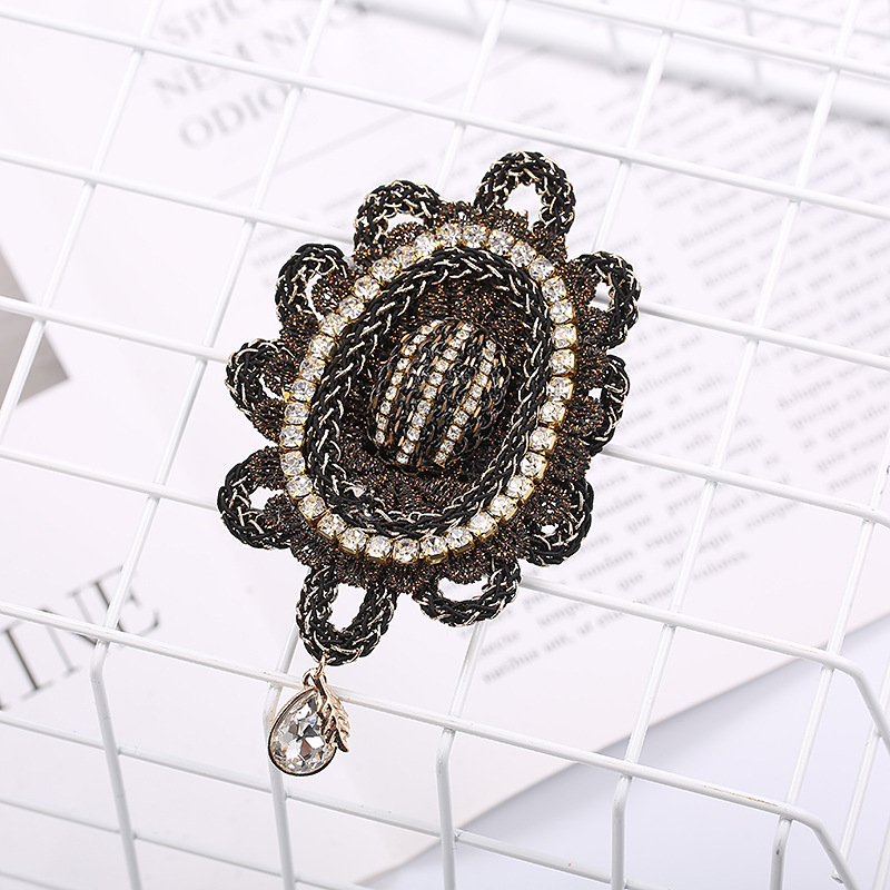 Broš u obliku mašne s leopardim uzorkom, biserno cvijeće i resica, legura, elektroplatiranje, HDJ009