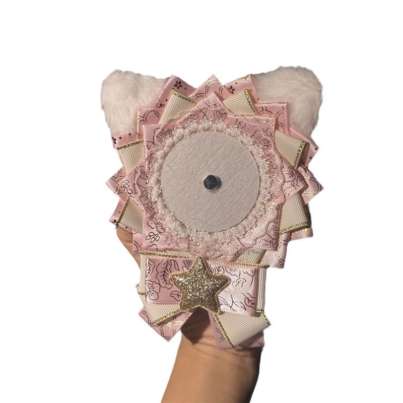 Viseći privjesak za značku s mačjim ušima (Umjetne perle; Crtani stil; Tisak; Memorijalno, Dekorativno, Dvostruka namjena)