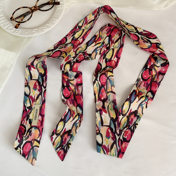 Hajpánt sállal, tavasz 2025, egyszerű szövés, poliészter, közepes hosszúságú, nyomtatás