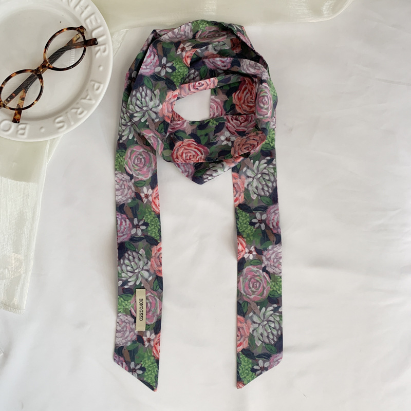 Hajpánt sállal, tavasz 2025, egyszerű szövés, poliészter, közepes hosszúságú, nyomtatás