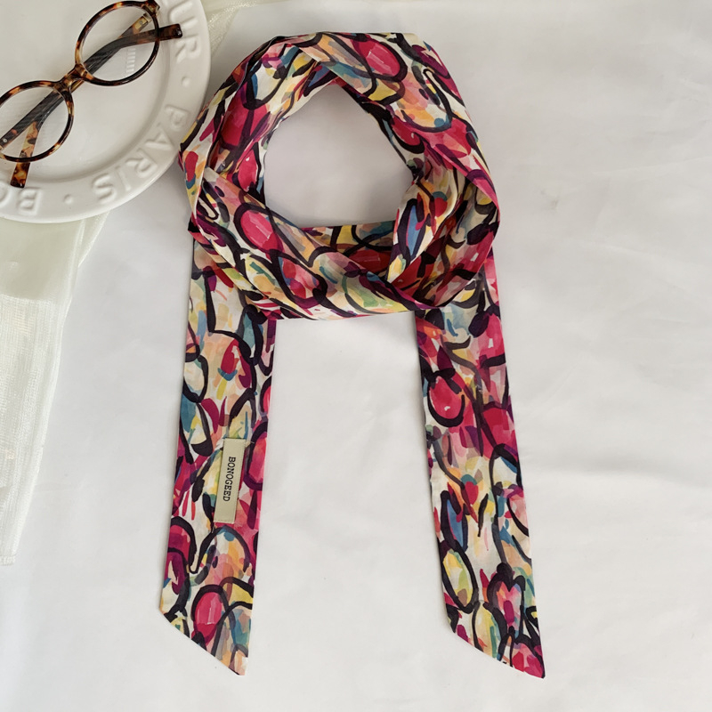 Hajpánt sállal, tavasz 2025, egyszerű szövés, poliészter, közepes hosszúságú, nyomtatás