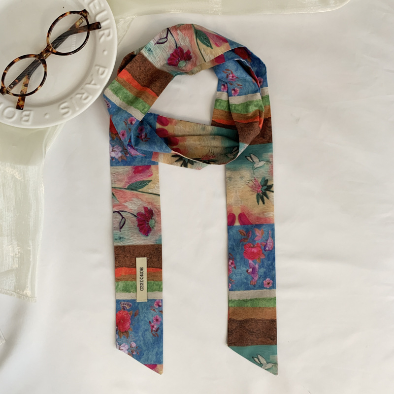 Hajpánt sállal, tavasz 2025, egyszerű szövés, poliészter, közepes hosszúságú, nyomtatás