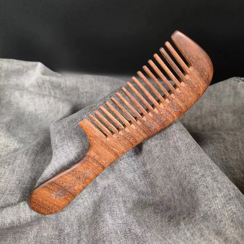 Mediniai masažo šukos plaukams iš sandalmedžio, su išgraviruotu gėlių ornamentu, ilgiems plaukams, namų naudojimui