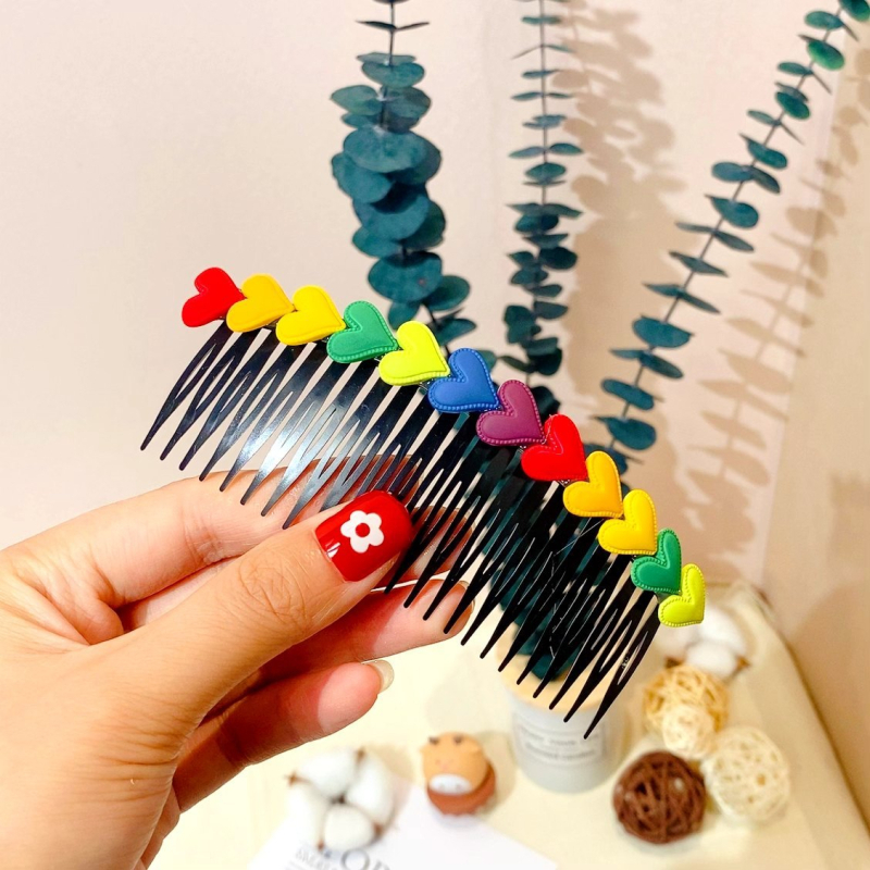 Laste juukseklips südame motiiviga, käsitöö, plastik/resiin, kohandatav.