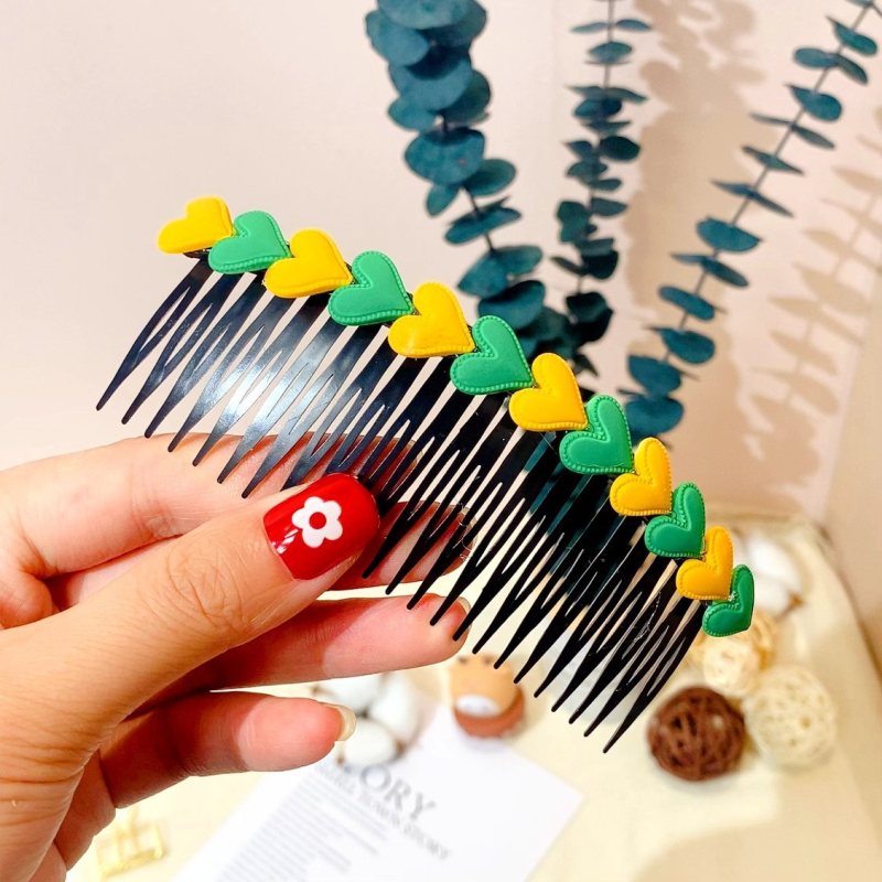 Laste juukseklips südame motiiviga, käsitöö, plastik/resiin, kohandatav.