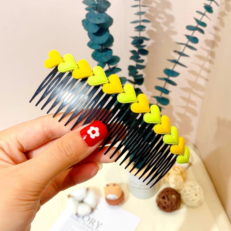 Laste juukseklips südame motiiviga, käsitöö, plastik/resiin, kohandatav.