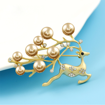 Brosa s motivom jelena, legura, biserna mozaika, crtani stil, unisex, elektroplatina prevlak