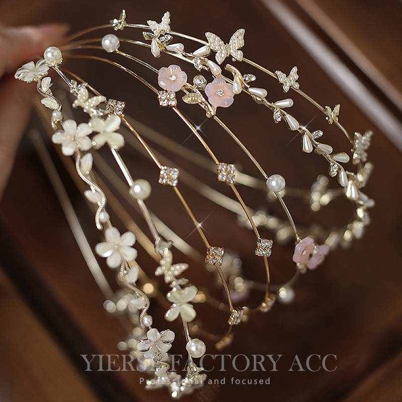 Galvas lente ar pērļu un kristālu ziedu, sakausējums, elektroplakāts, rudens 2023, japāņu un korejiešu stils, sievietēm