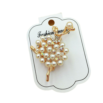 Broš s likom crtanog – slatka baletna djevojčica, legura, model 0401-4