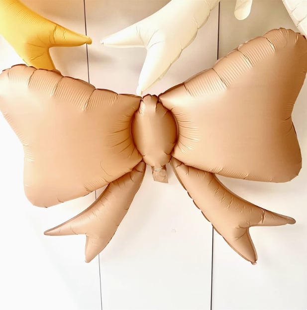 Dekoratiivsed õhupallirekviziidid loomakujuliste karikatüüpidega, alumiiniumfooliumist, trükitud logoga