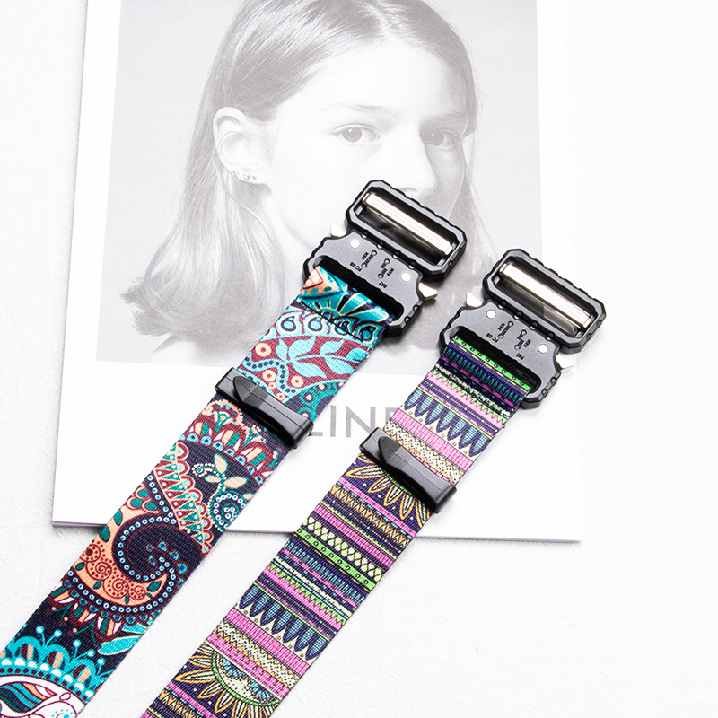 Kangast vöö kobras lukuga, luku materiāls: sulam, kinnitamine: lukk, laius 2-4 cm