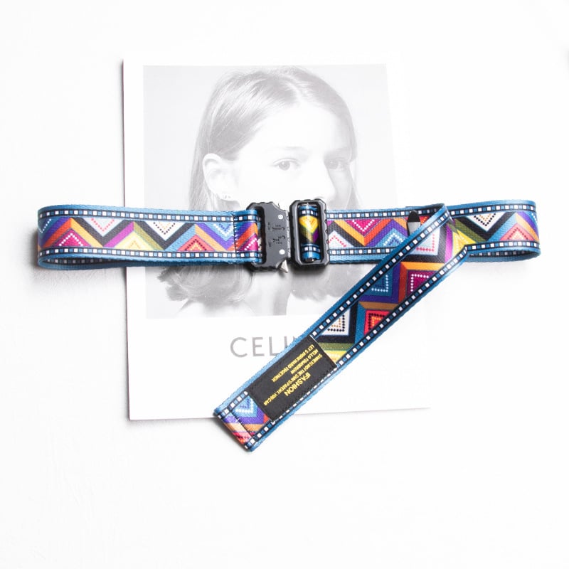 Kangast vöö kobras lukuga, luku materiāls: sulam, kinnitamine: lukk, laius 2-4 cm