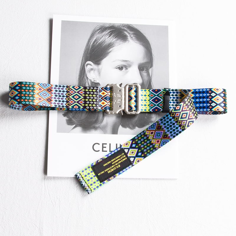 Kangast vöö kobras lukuga, luku materiāls: sulam, kinnitamine: lukk, laius 2-4 cm