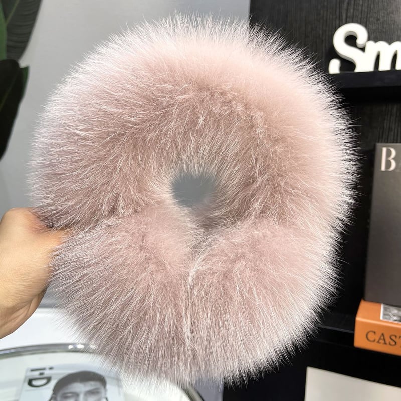 Rebane karusnahast kõrvakaitsmed naistele - monokroomne baasstiil, talvise soojus, 2025. aasta kevade väljaanne