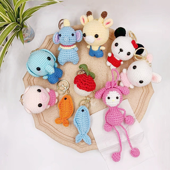 Мультяшен ключодържател от вълнена плетена кукла – животинче, пакет на едро