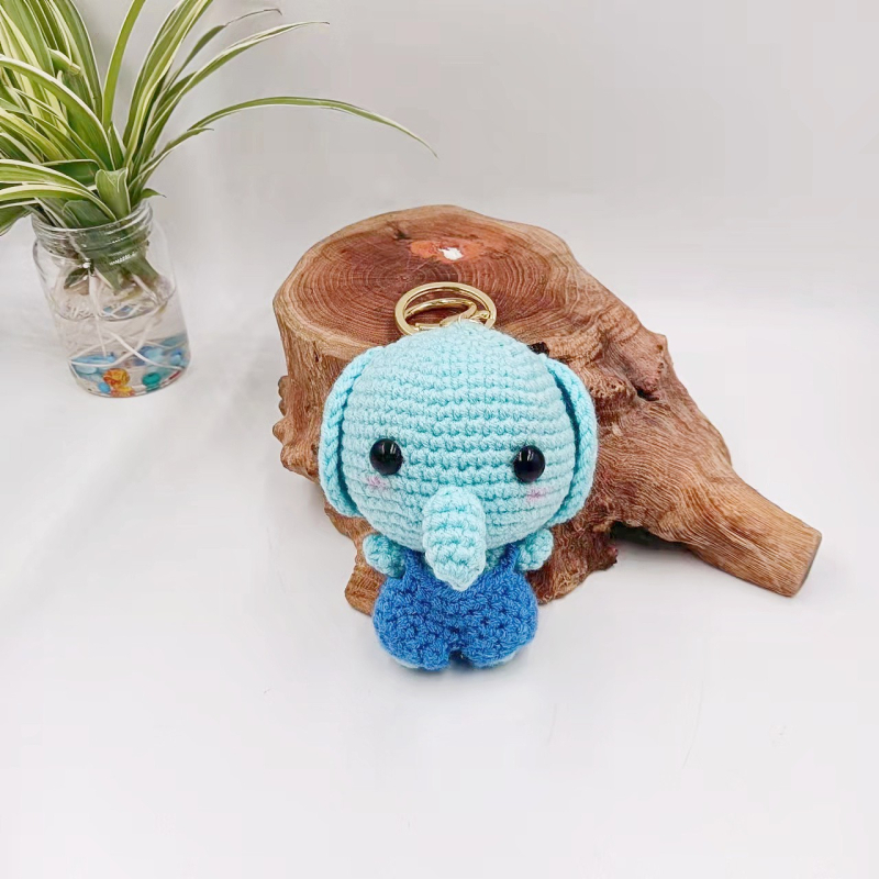 Мультяшен ключодържател от вълнена плетена кукла – животинче, пакет на едро