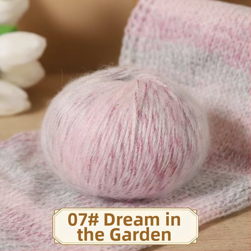 Horgolócérna mohairs és gyapjú keverékben – puha golyóban, alkalmas sapkákhoz, sálakhoz, kabátokhoz és pulóverekhez