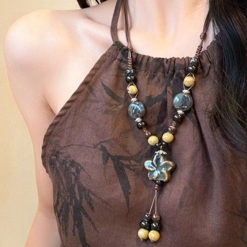 Colier geometric din ceramică, stil boem, tricotat manual