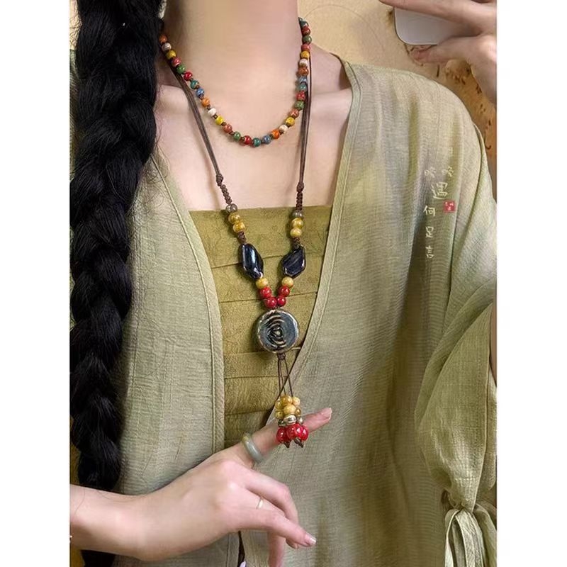 Colier geometric din ceramică, stil boem, tricotat manual