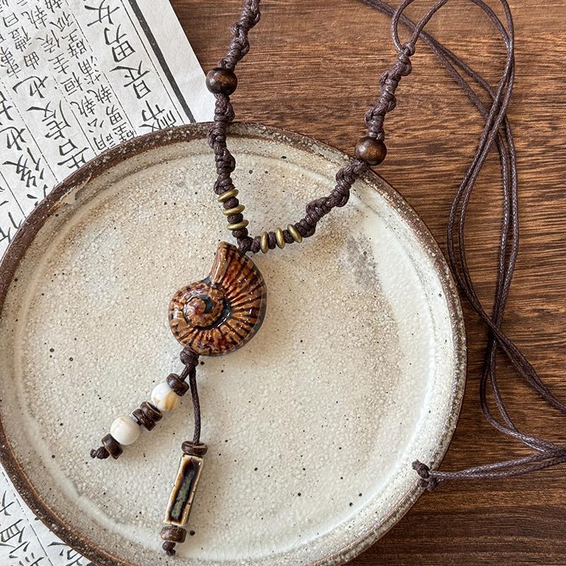 Colier geometric din ceramică, stil boem, tricotat manual