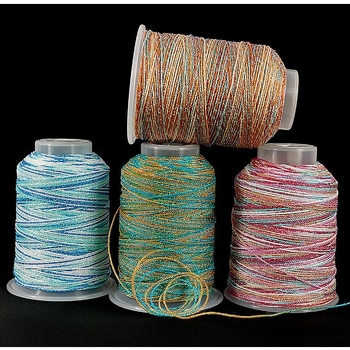 Perlų virvė, rankomis megzta, su žvaigždėto dangaus efektu, siūloma 6 arba 9 siūlų konfigūracijose