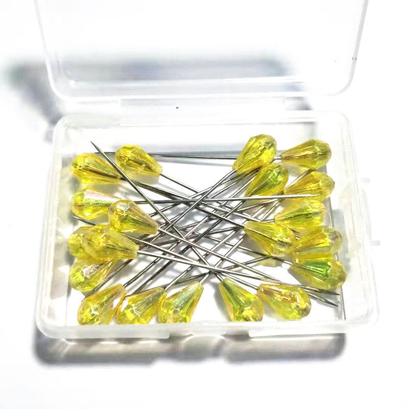 Šivački pinovi: obojeni, s perlama, za pozicioniranje, otporni na hrđu, perl pinovi (Brand: Unique; Izdavanje: Ljeto 2021; Obrada: Drugo)