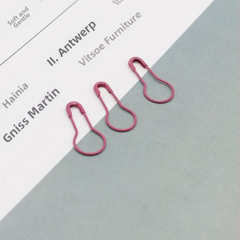 Šarene igle za nevidljivo učvršćivanje odjeće – mini kopče za ovratnik i prsnu etiketu, Marka Unique, ljeto 2021