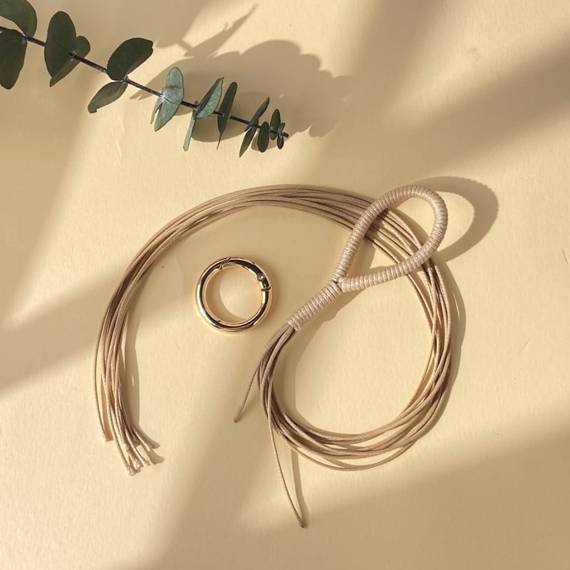 Aštuonių siūlų odinis virvės siūlas – rankų mezgimo pusgaminių siūlų rinkinys su pritaikymo galimybe (Pavasaris 2025)