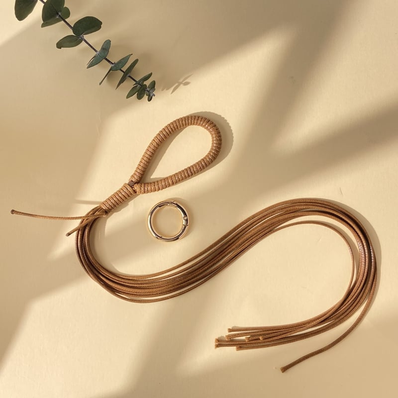 Aštuonių siūlų odinis virvės siūlas – rankų mezgimo pusgaminių siūlų rinkinys su pritaikymo galimybe (Pavasaris 2025)