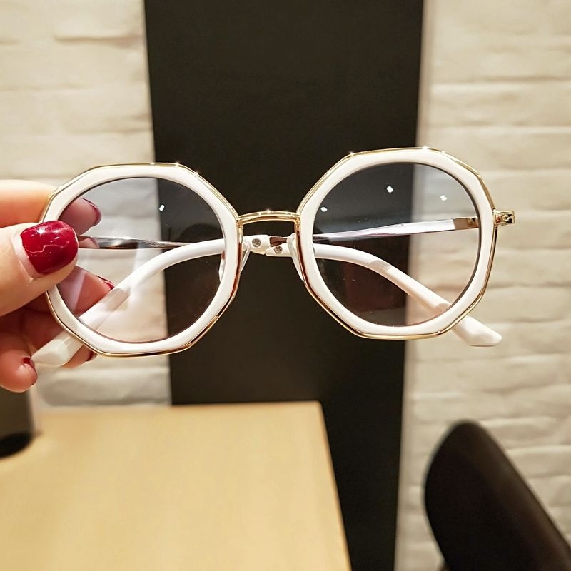 Bērnu saulesbrilles, nav polarizētas, kristāla lēcas, rāmis no TR+metāla un vara sakausējuma, caurlaidības kategorija 2, 2024. gada pavasaris