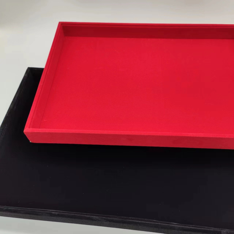 Držač za izložbu nakita od ploče visoke gustoće i baršuna; Marka: Liyan packaging; Pakiranje: vrećica za pakiranje; Svrha: pakiranje nakita